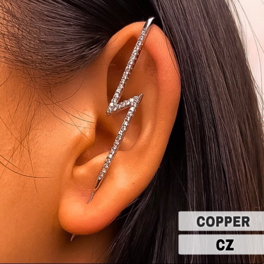 ⚜️𝟯𝟬%𝗢𝗙𝗙 𝗯𝘂𝗻𝗱𝗹𝗲𝘀 𝟯+⚜️ NEW CZ Silver Flash Ear Hook